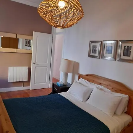 Modern 2-bed - Heart Of Downtown *