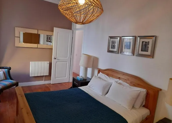 Modern 2-bed - Heart Of Downtown *